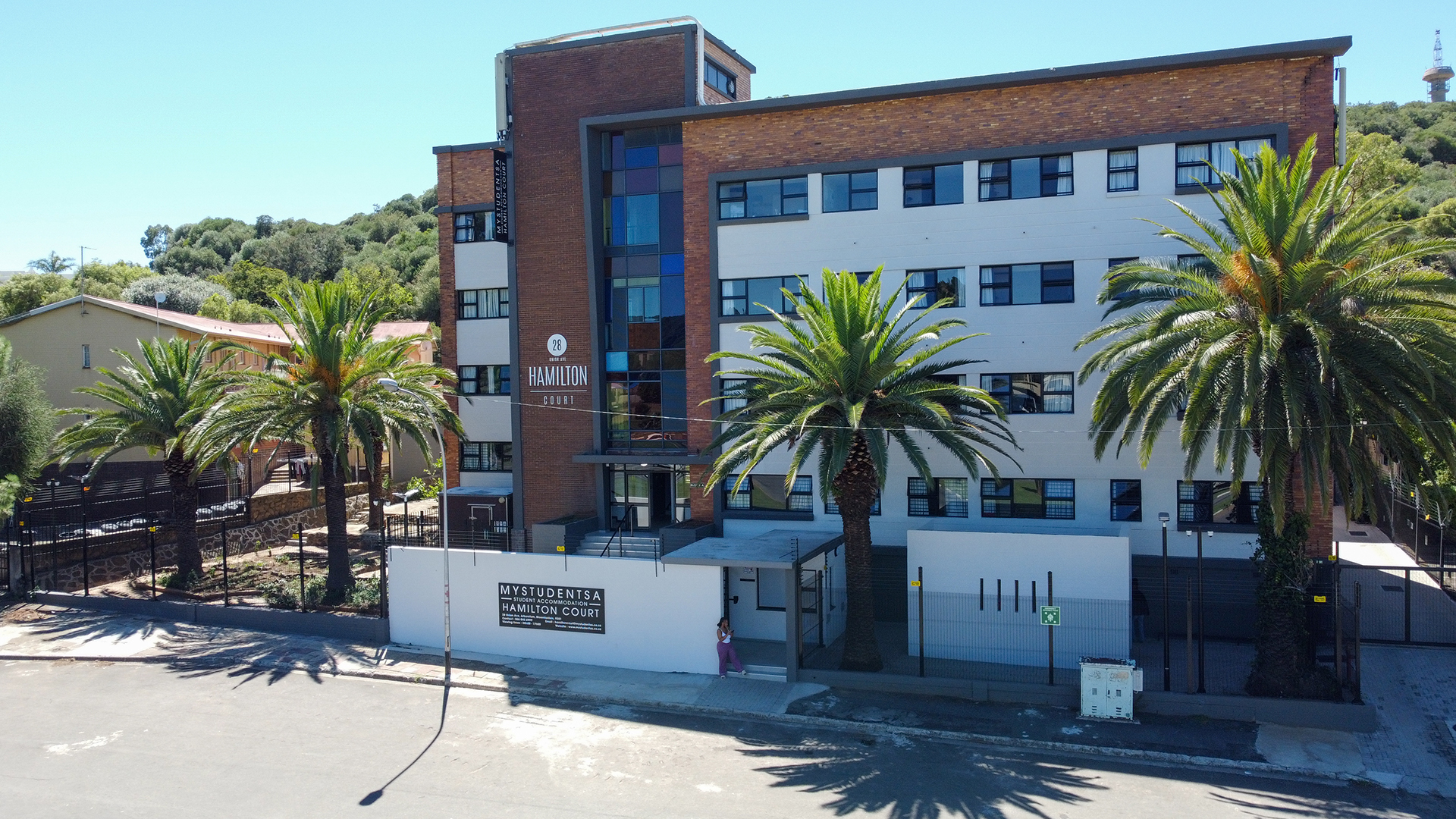 MystudentSA - Hero Section 02