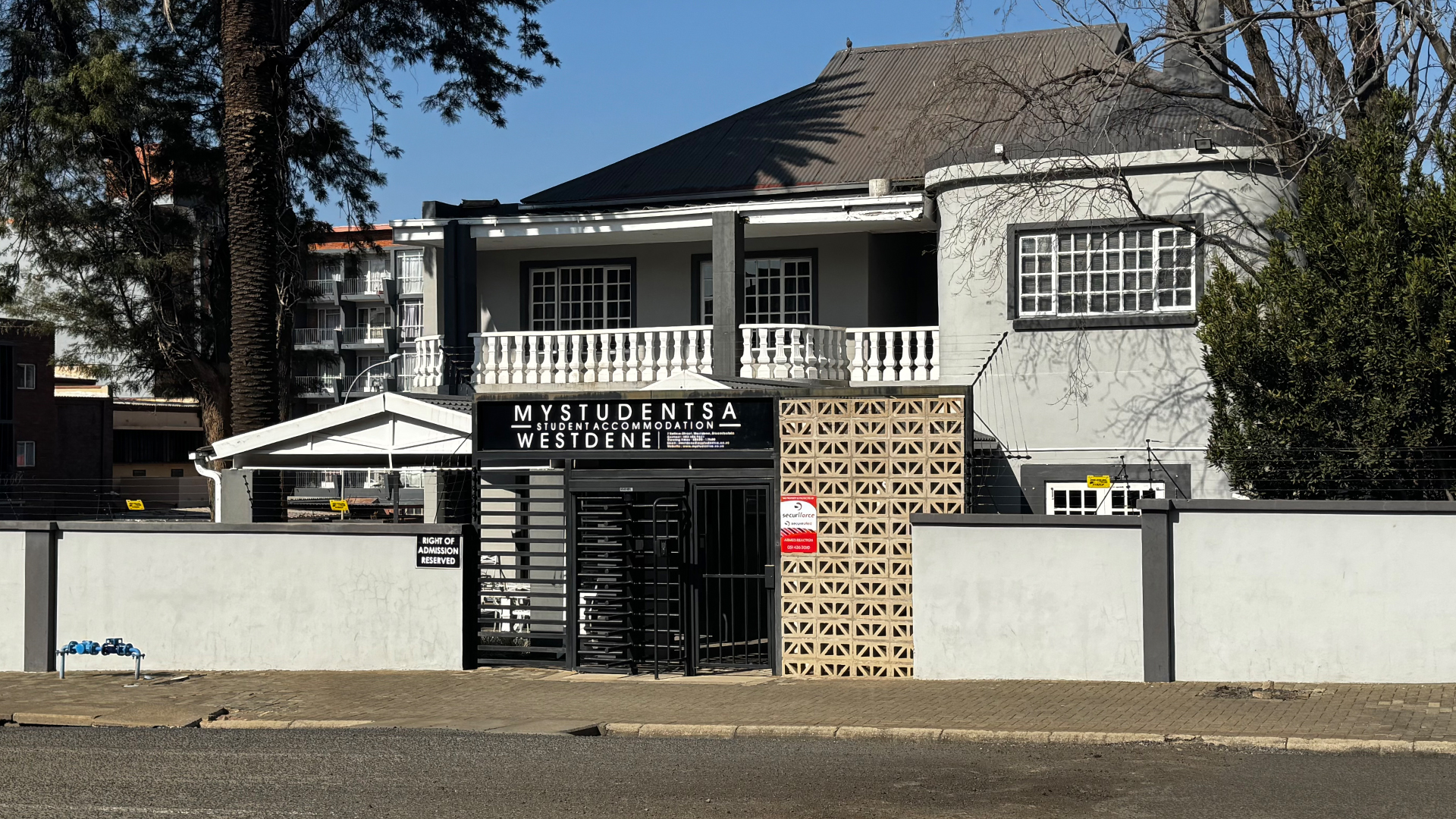 MystudentSA - Hero Section 09